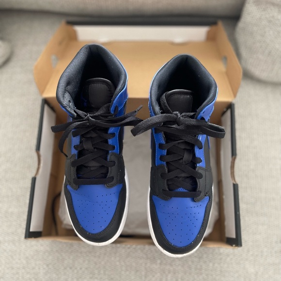 jordan 1 mid gs blue
